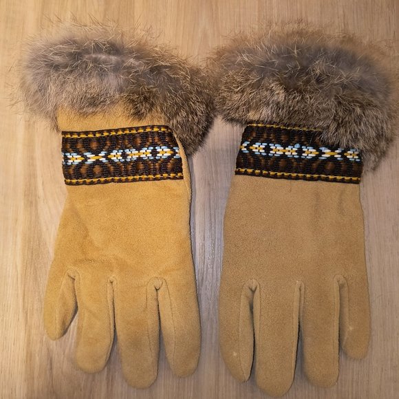 Hides in Hand Real Suede and Fur Gloves - Picture 3 of 3
